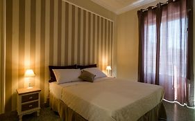 Mille E Una Notte / Station Apartment